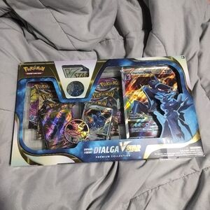 Pokemon Dialga VSTAR Premium Collection Box